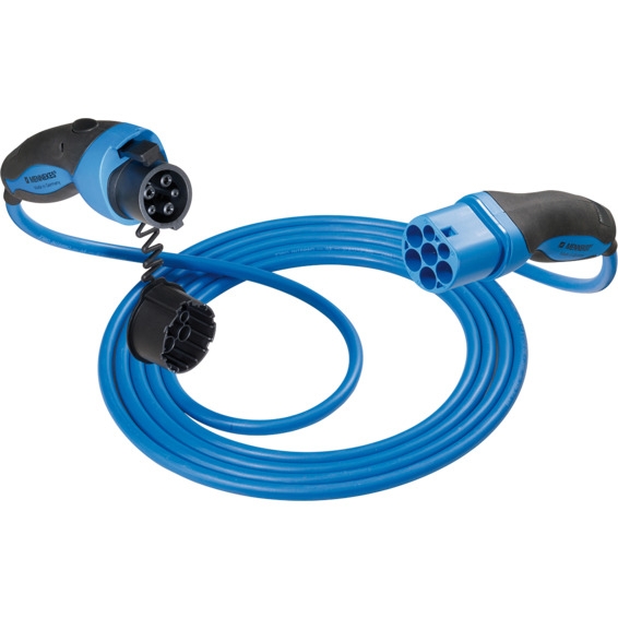 Mennekes® har markedets mest fleksible kabel og den er også svært mekanisk slitesterk. Intern kabelføring polstrer og fyller ledig plass inni kabelen som beskytter lederne ved bøyning og vridning av kabelen. Optimal tykkelse på isolering og gummiblanding 